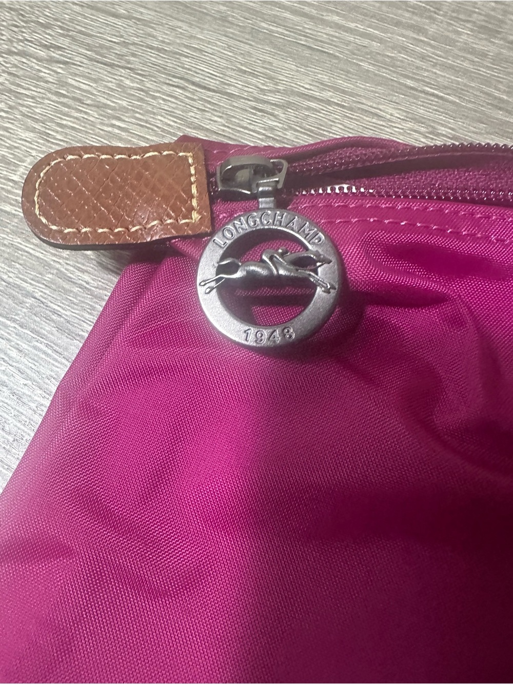 Longchamp le Pliage Burgundy - Nylon Fold-Out Bag, Travel, Large NWOT - Picture 4 of 7